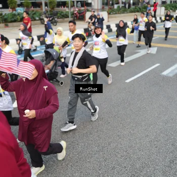Runner Photo 4523973