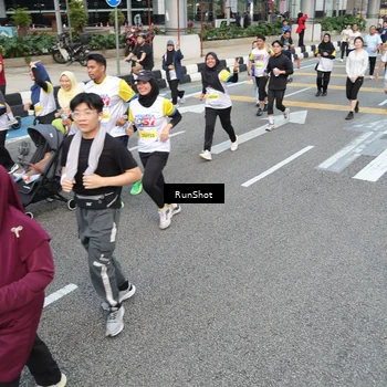 Runner Photo 4524068