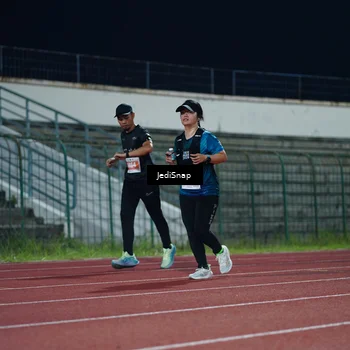 Runner Photo 4524075