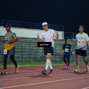 Runner Photo 4524094