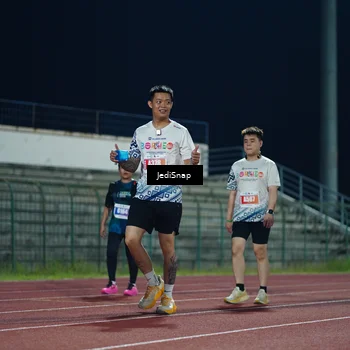 Runner Photo 4524158