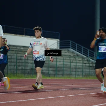 Runner Photo 4524188