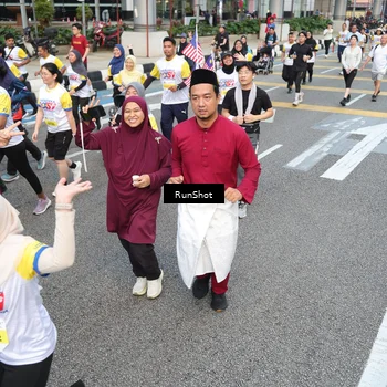 Runner Photo 4524199