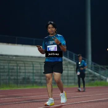 Runner Photo 4524250