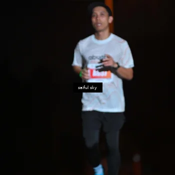 Runner Photo 4524325