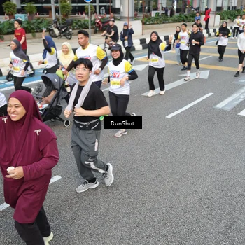 Runner Photo 4524367