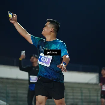 Runner Photo 4524385