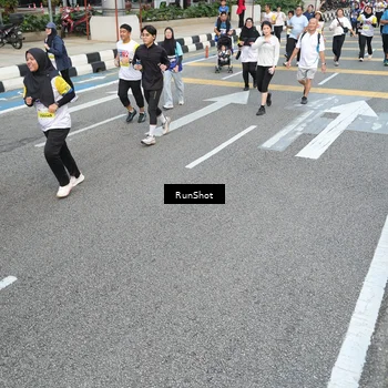Runner Photo 4524388