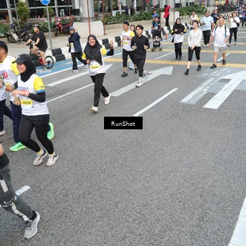 Runner Photo 4524440
