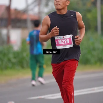 Runner Photo 4524443