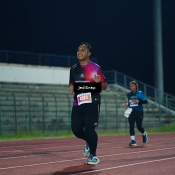 Runner Photo 4524600