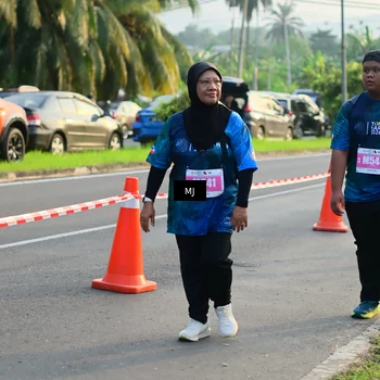 Runner Photo 4524612