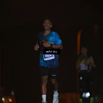 Runner Photo 4524636