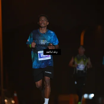 Runner Photo 4524644