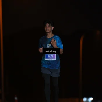 Runner Photo 4524696