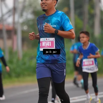 Runner Photo 4524741