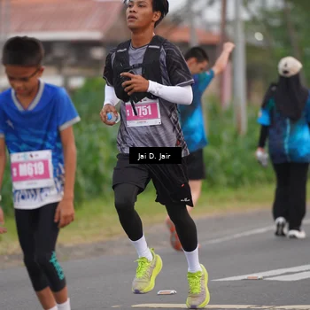 Runner Photo 4524757
