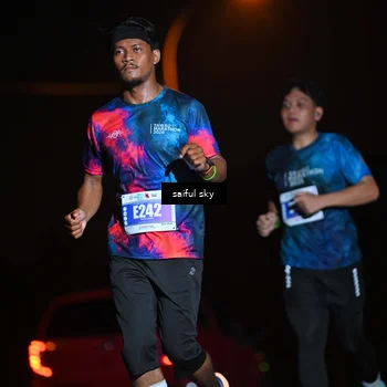 Runner Photo 4524794