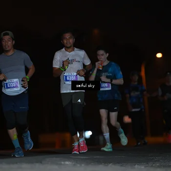 Runner Photo 4524862