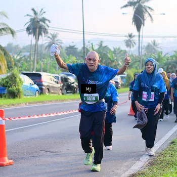 Runner Photo 4525002
