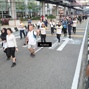 Runner Photo 4525038