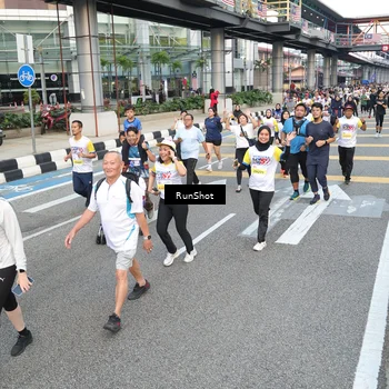 Runner Photo 4525141