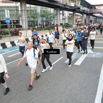 Runner Photo 4525158