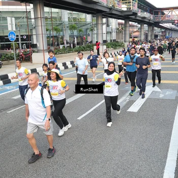 Runner Photo 4525261