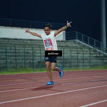 Runner Photo 4525343