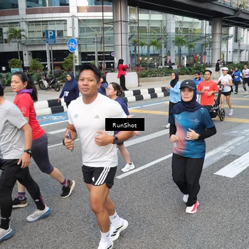 Runner Photo 4525344