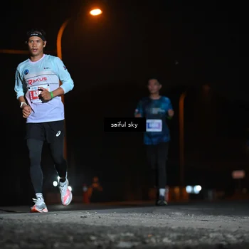Runner Photo 4525374