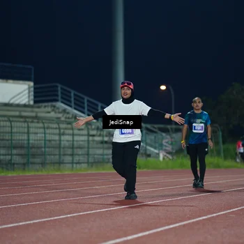 Runner Photo 4525399