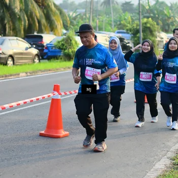 Runner Photo 4525455