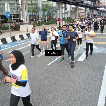 Runner Photo 4525546