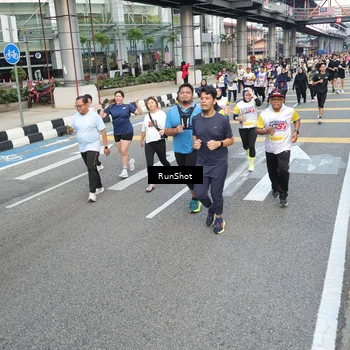 Runner Photo 4525614