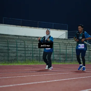 Runner Photo 4525713