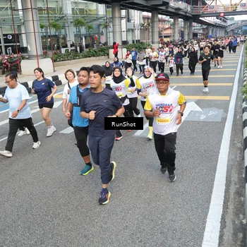 Runner Photo 4525717