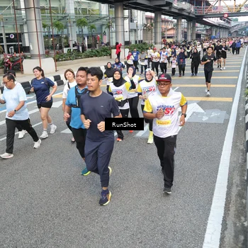 Runner Photo 4525756