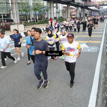 Runner Photo 4525775