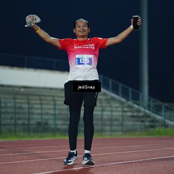 Runner Photo 4525874