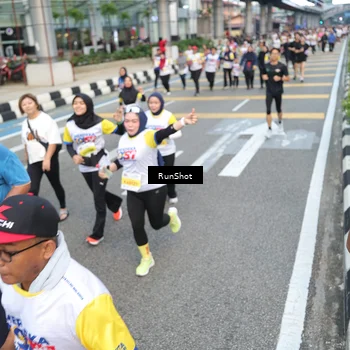 Runner Photo 4525911