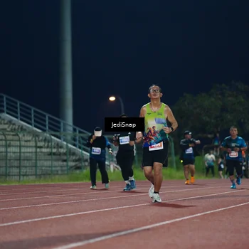 Runner Photo 4525916