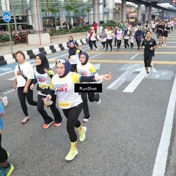 Runner Photo 4525970