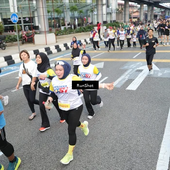 Runner Photo 4525983
