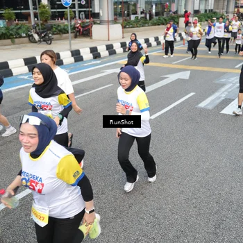Runner Photo 4526062