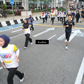Runner Photo 4526143