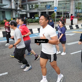 Runner Photo 4526197