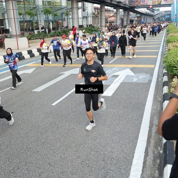 Runner Photo 4526213
