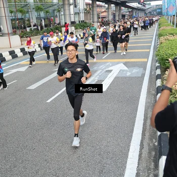 Runner Photo 4526249