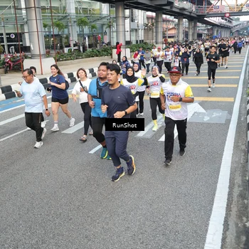 Runner Photo 4526276